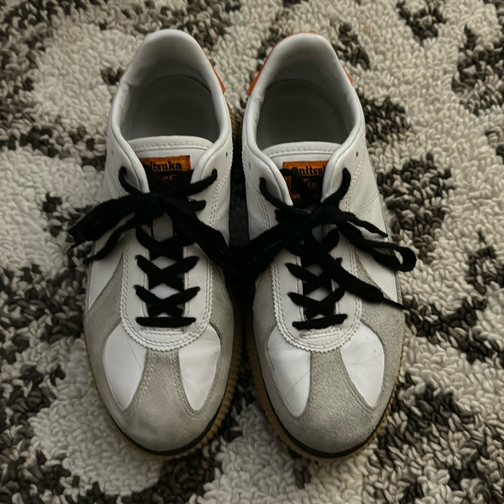 Onitsuka Tiger Sneaker size 8.5 women’s